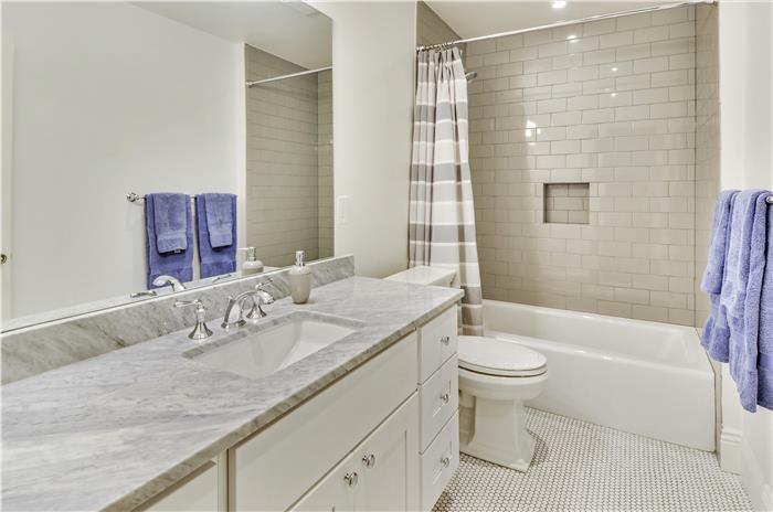 1230 Quincy St NE Washington DC Bathroom 2